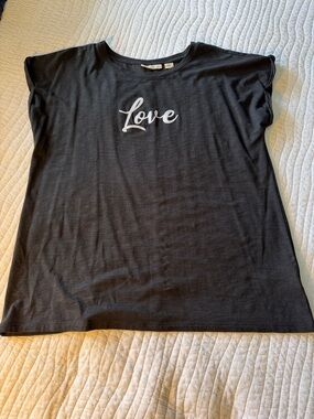 Christian Siriano Black 'Love' Script Short Sleeve Tee